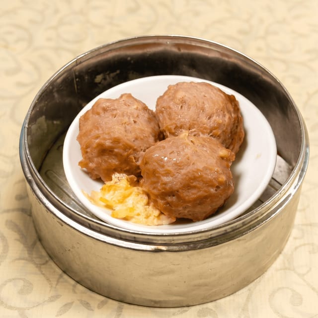 山竹牛肉球 [Steamed Beef Meatballs] Lunch.