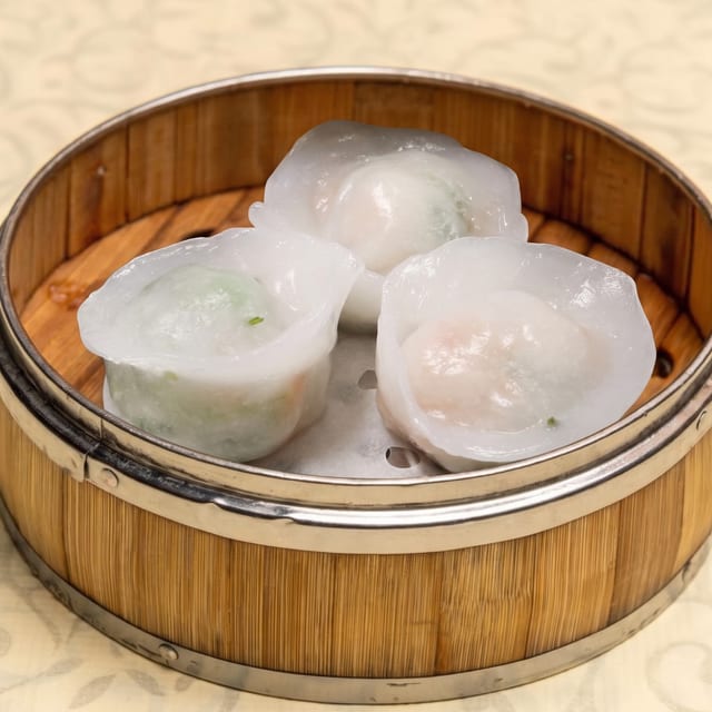 蒸香茜餃 [Cilantro Dumpling with Shrimp] Lunch.