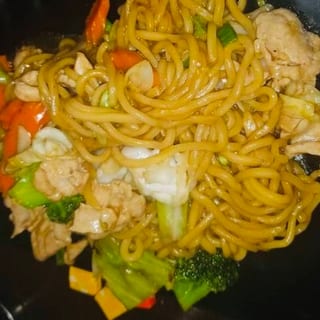 蕃茄牛炒麵 [Tomato Beef Chow Mein]